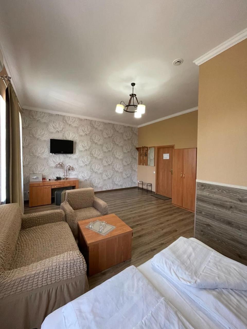 Shanyrak Hotel Temirtau Kültér fotó
